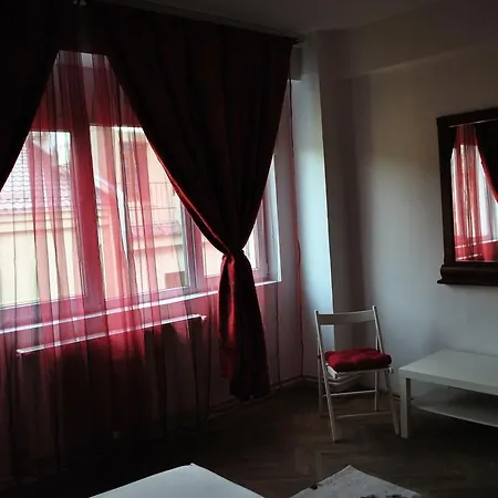 Hostel Vogue *