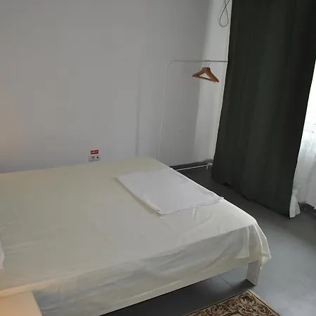 Hostel Vogue Boekarest