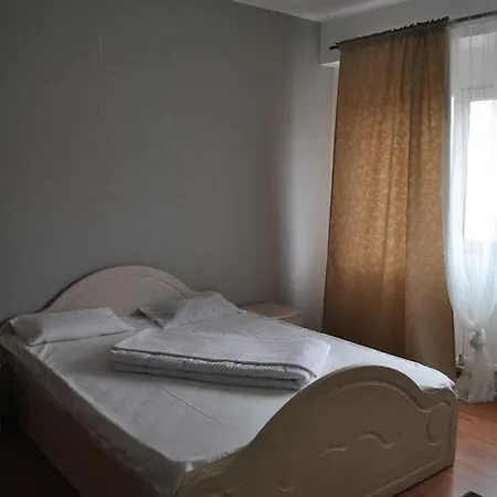 Vogue Hostal Bucarest