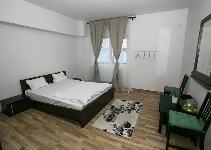 Vogue * 布加勒斯特