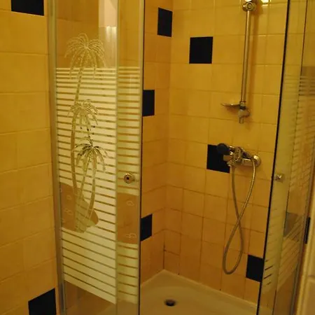 Хостел Vogue Бухарест