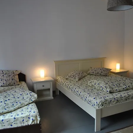 Vogue Hostel Bükreş